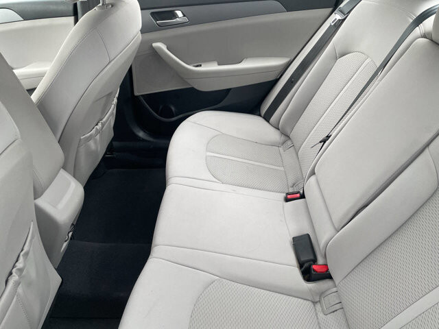 2017 Hyundai Sonata in Mount Vernon, WA 98273 - 18112564 5