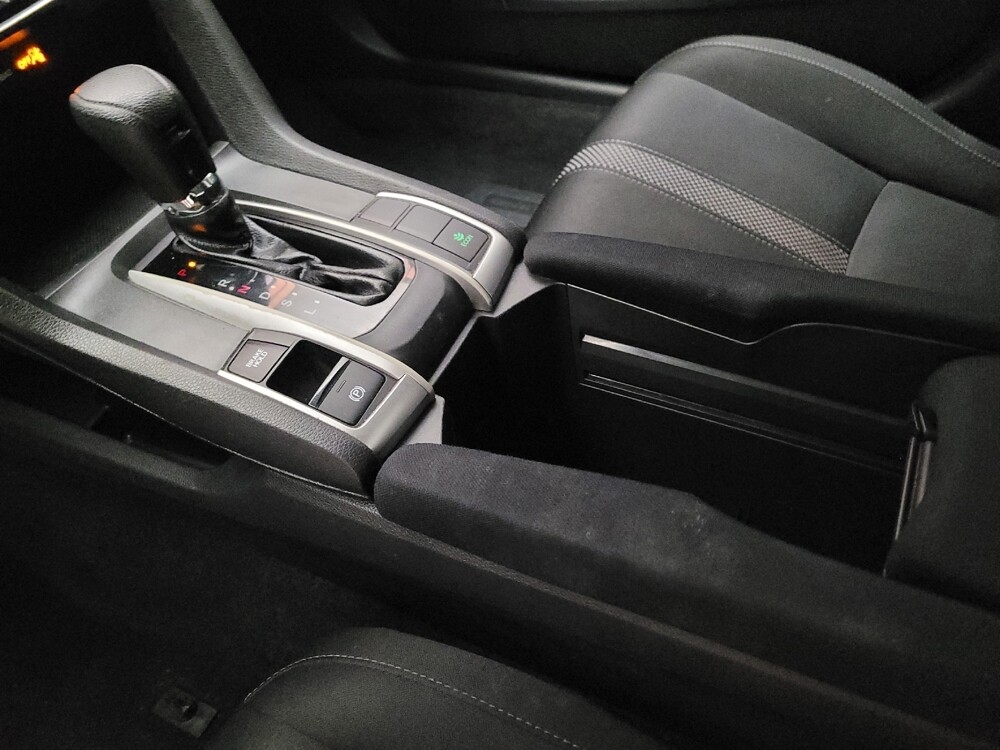 2019 Honda Civic in Riverside, CA 92504 - 18112570 26