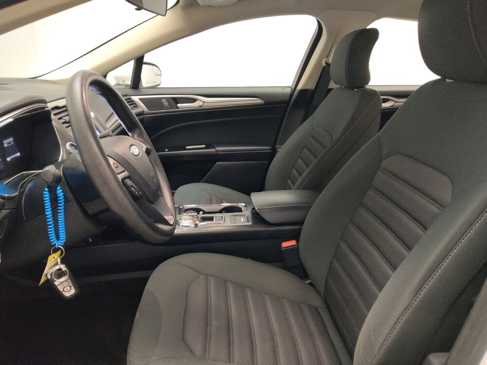 2017 Ford Fusion in Marietta, GA 30062 - 18112573 17