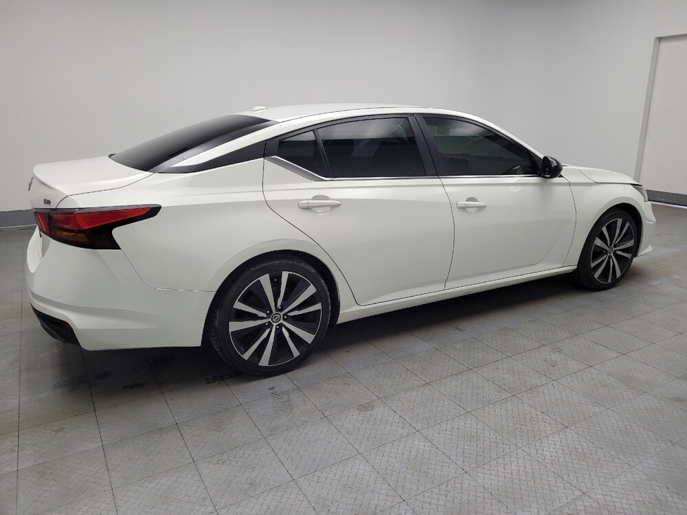 2019 Nissan Altima in Antioch, TN 37013 - 18112574 10
