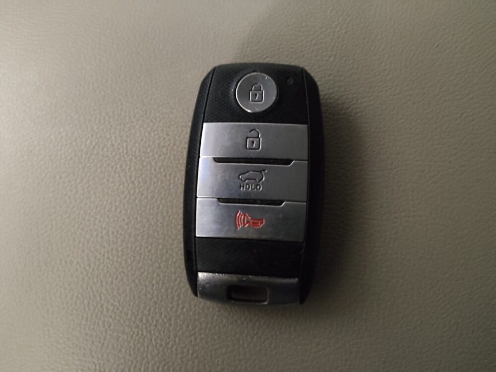 2018 Kia Sorento in Union City, GA 30291 - 18112582 32