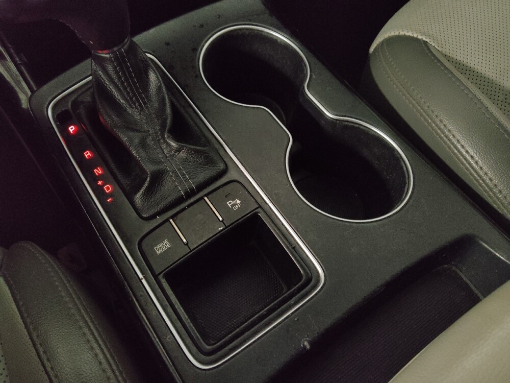 2018 Kia Sorento in Union City, GA 30291 - 18112582 26