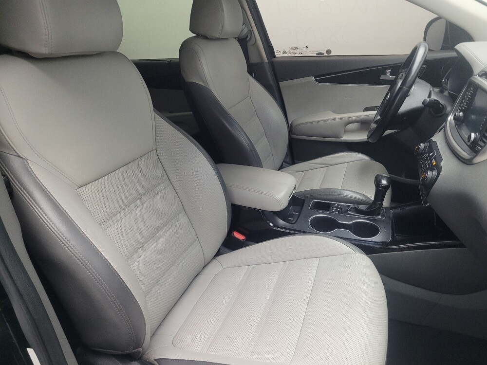 2018 Kia Sorento in Union City, GA 30291 - 18112582 21
