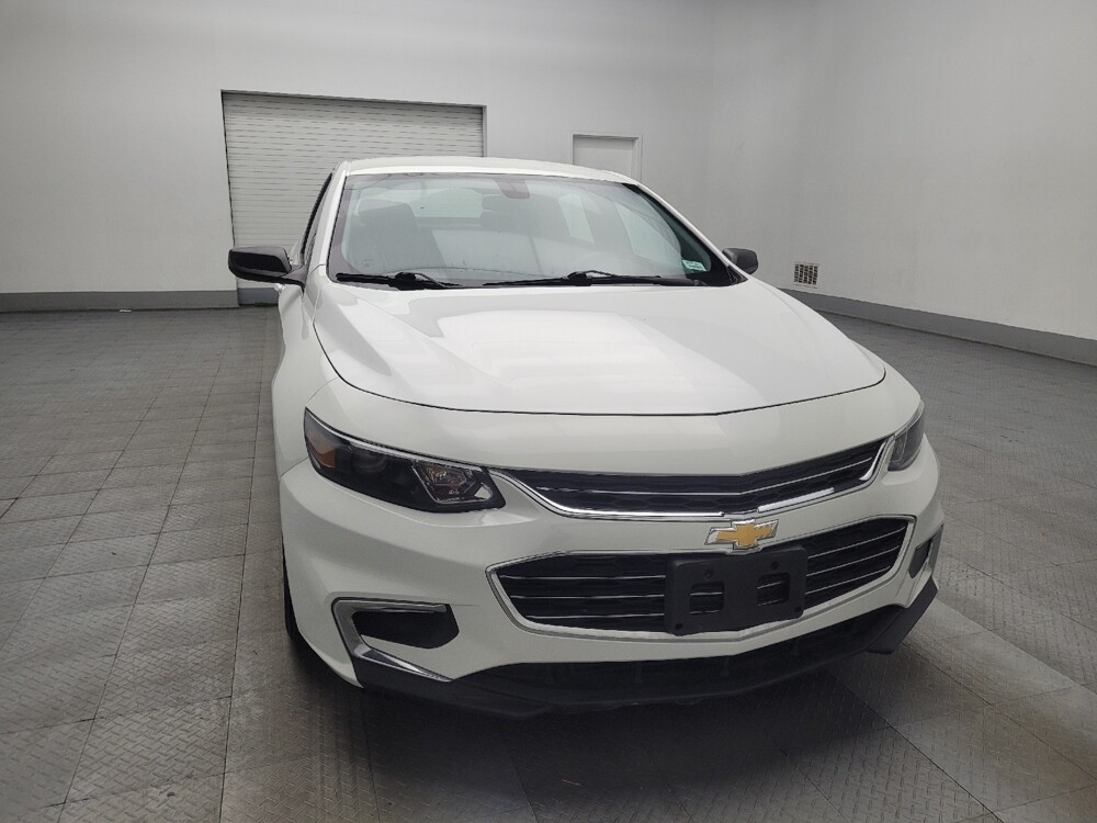 2018 Chevrolet Malibu in Morrow, GA 30260 - 18112584 14