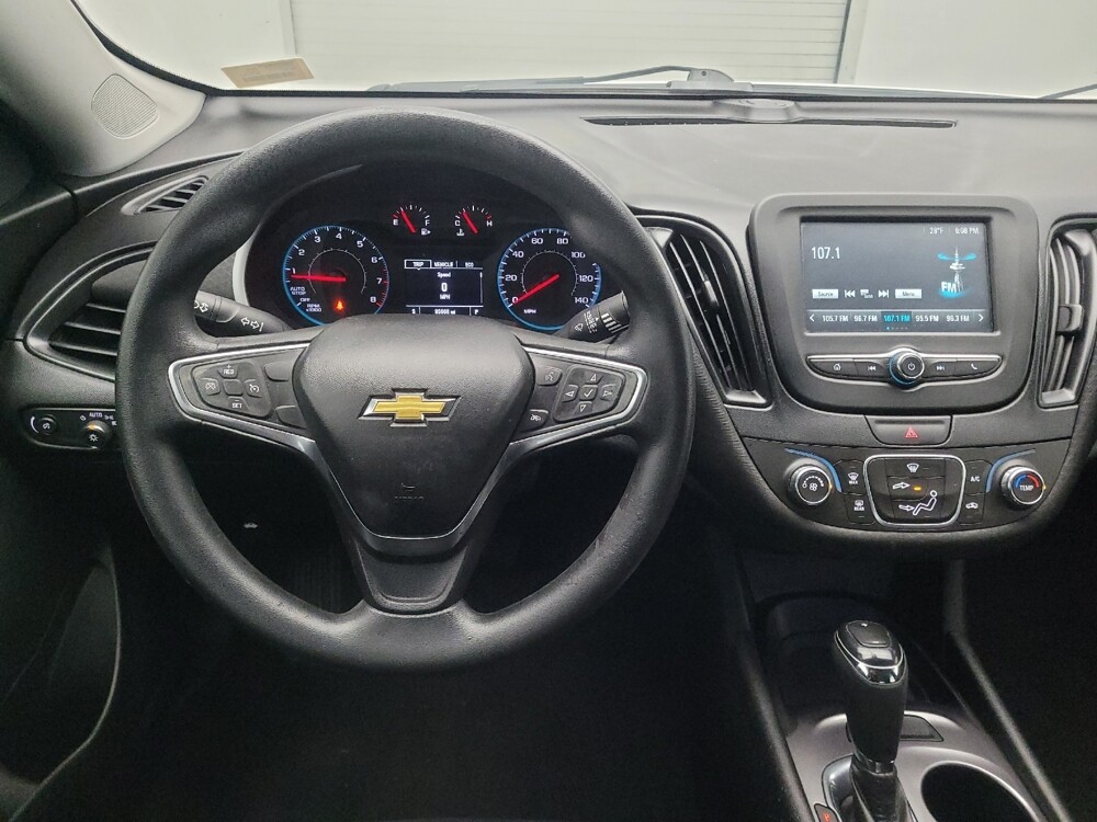 2018 Chevrolet Malibu in Morrow, GA 30260 - 18112584 22