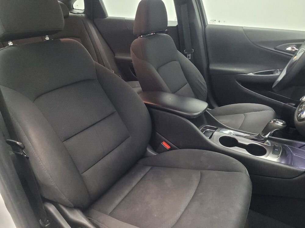 2018 Chevrolet Malibu in Morrow, GA 30260 - 18112584 21