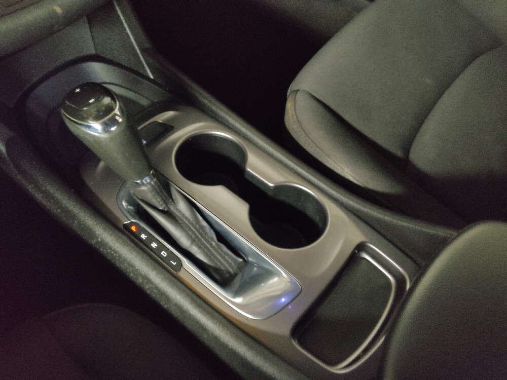 2018 Chevrolet Malibu in Morrow, GA 30260 - 18112584 26