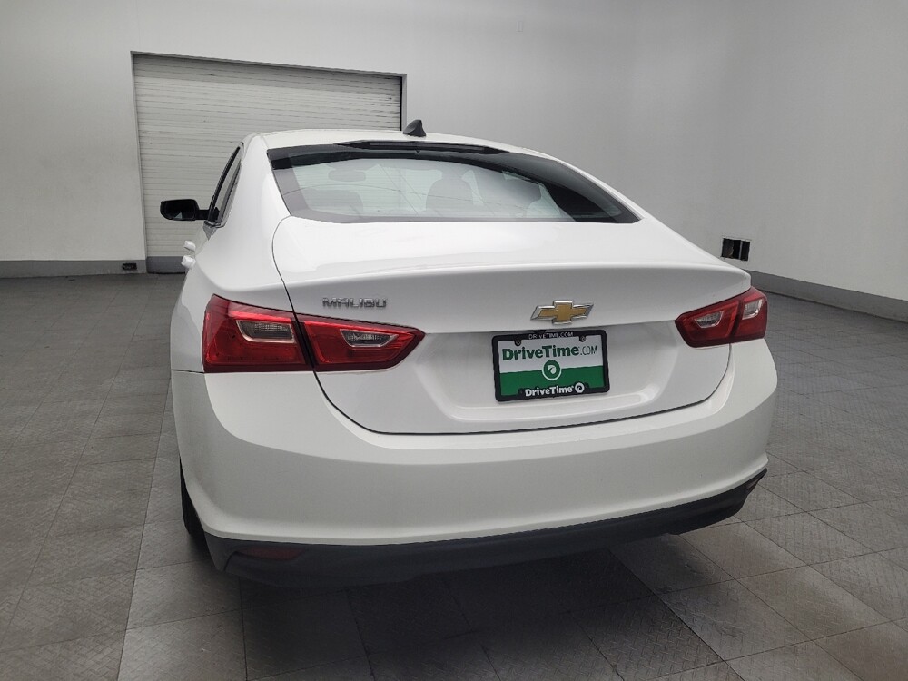 2018 Chevrolet Malibu in Morrow, GA 30260 - 18112584 6