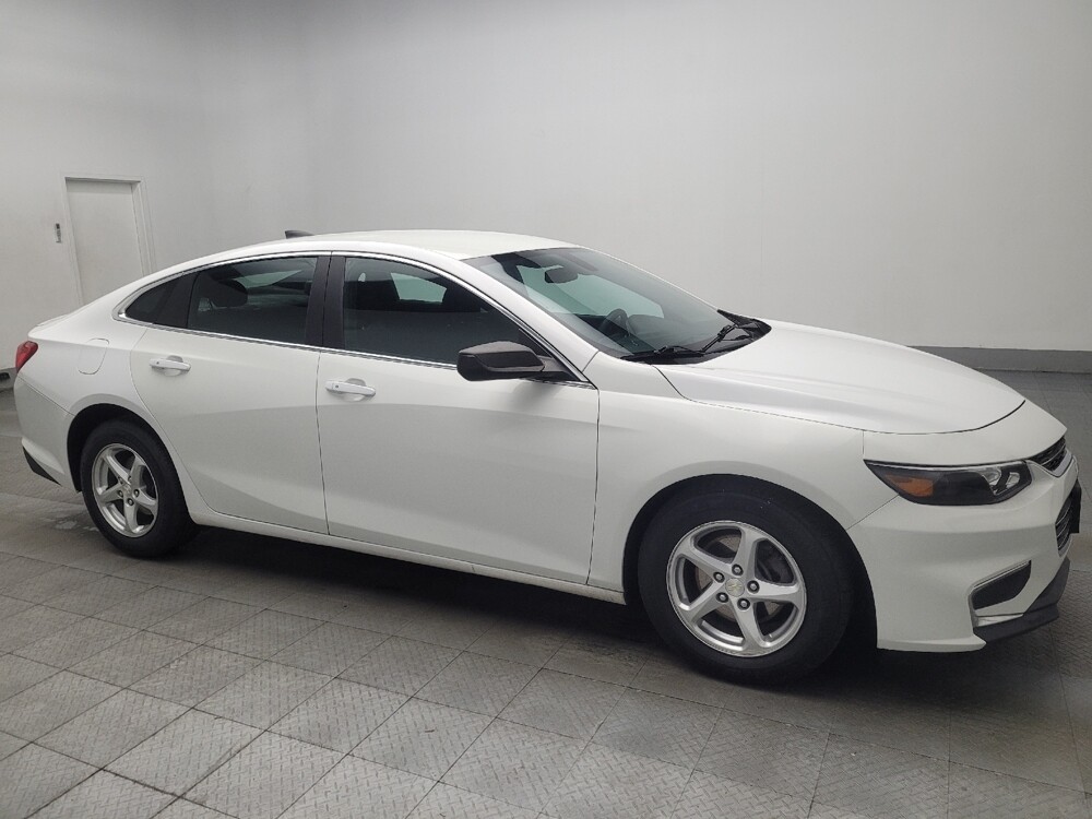2018 Chevrolet Malibu in Morrow, GA 30260 - 18112584 11