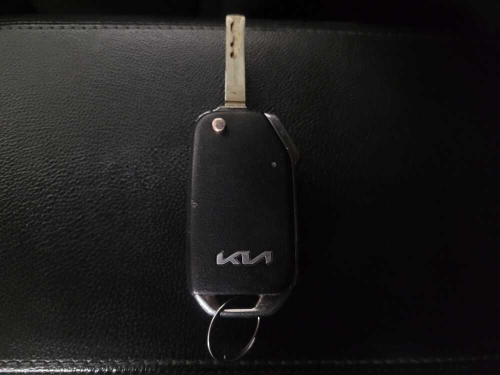 2023 Kia Sportage in Duluth, GA 30096 - 18112598 32