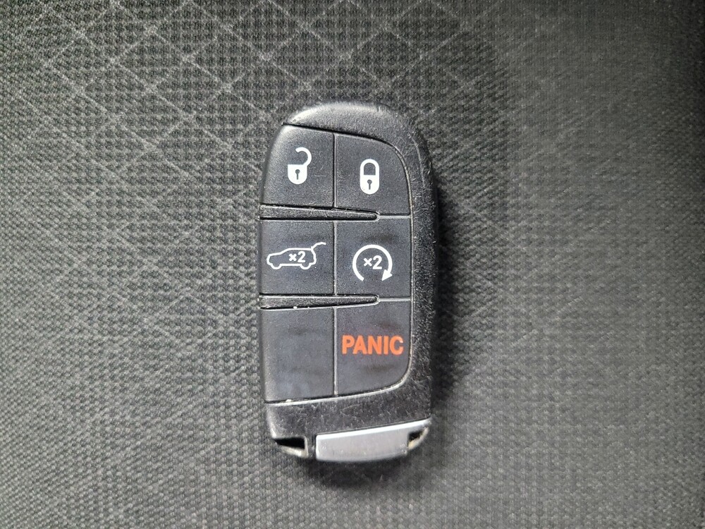 2019 Jeep Grand Cherokee in Union City, GA 30291 - 18112602 32