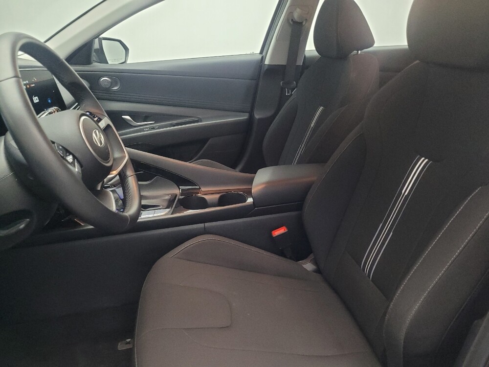 2025 Hyundai Elantra in Union City, GA 30291 - 18112605 17