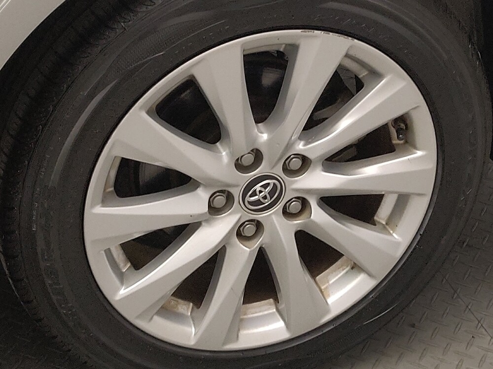 2018 Toyota Camry in Lewisville, TX 75067 - 18112618 31