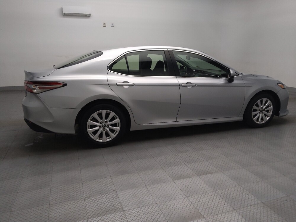 2018 Toyota Camry in Lewisville, TX 75067 - 18112618 10
