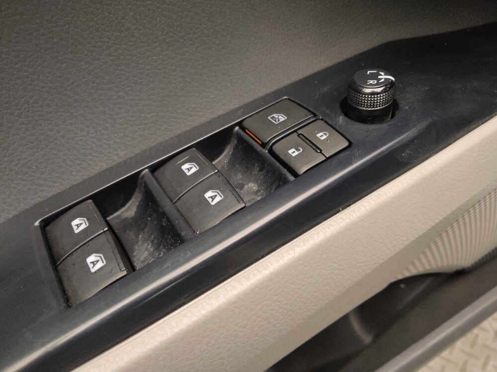 2018 Toyota Camry in Lewisville, TX 75067 - 18112618 27