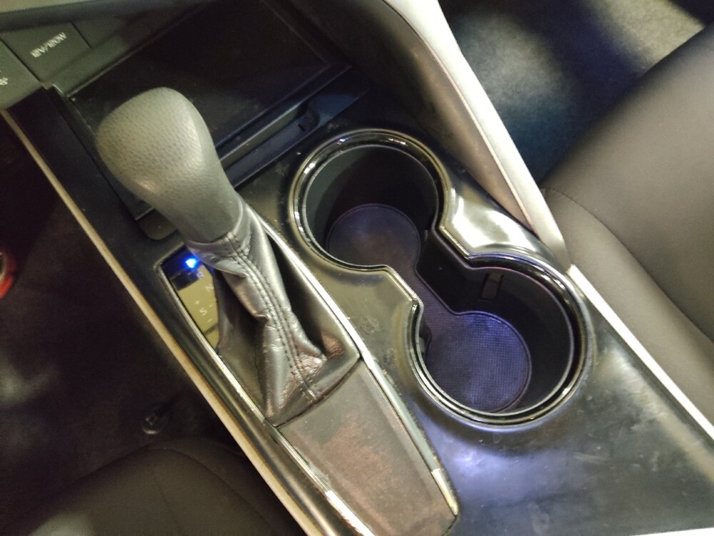 2018 Toyota Camry in Lewisville, TX 75067 - 18112618 26