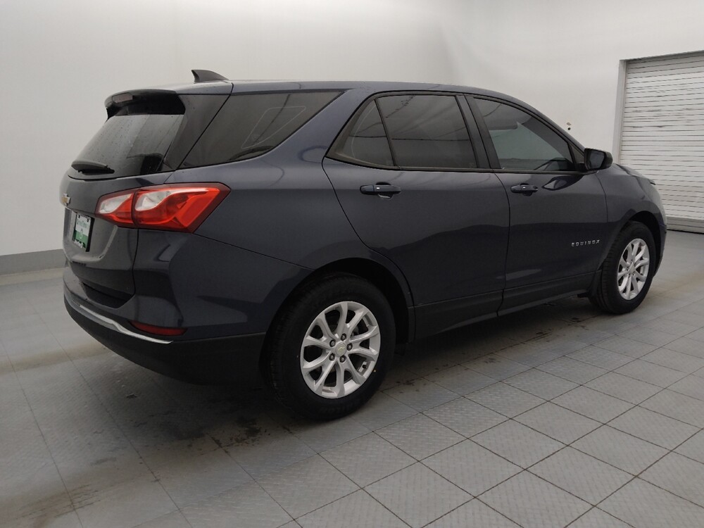 2018 Chevrolet Equinox in Birmingham, AL 35215 - 18112639 10