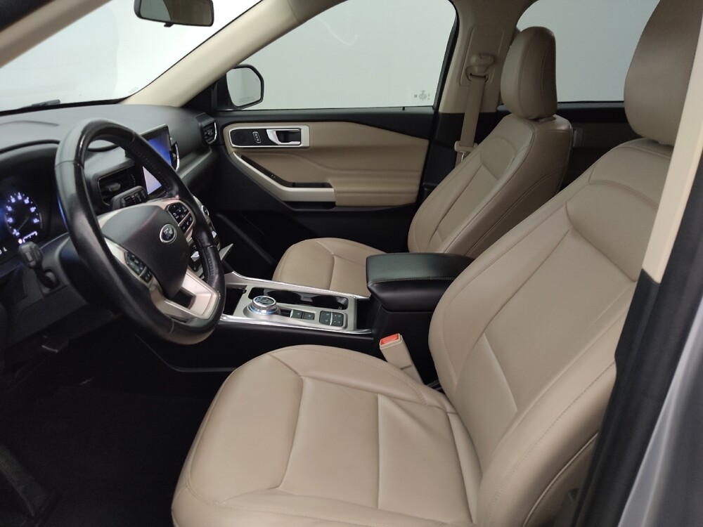 2021 Ford Explorer in Lakeland, FL 33815 - 18112650 17