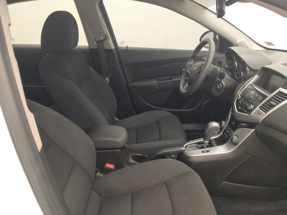 2016 Chevrolet Cruze in Tampa, FL 33612 - 18112654 21