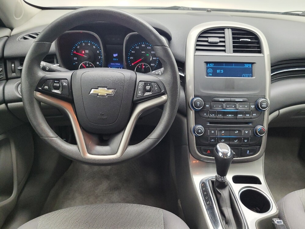 2015 Chevrolet Malibu in Las Vegas, NV 89104 - 18112659 22
