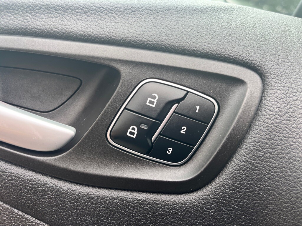 2017 Ford Escape in Fairview, PA 16415 - 18112664 21