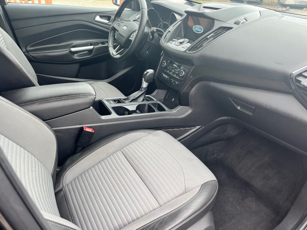 2017 Ford Escape in Fairview, PA 16415 - 18112664 9