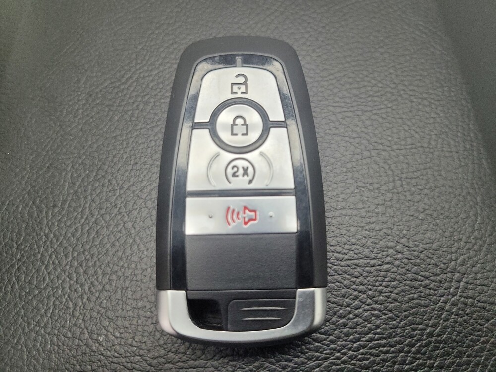 2017 Ford Edge in Las Vegas, NV 89104 - 18112669 32