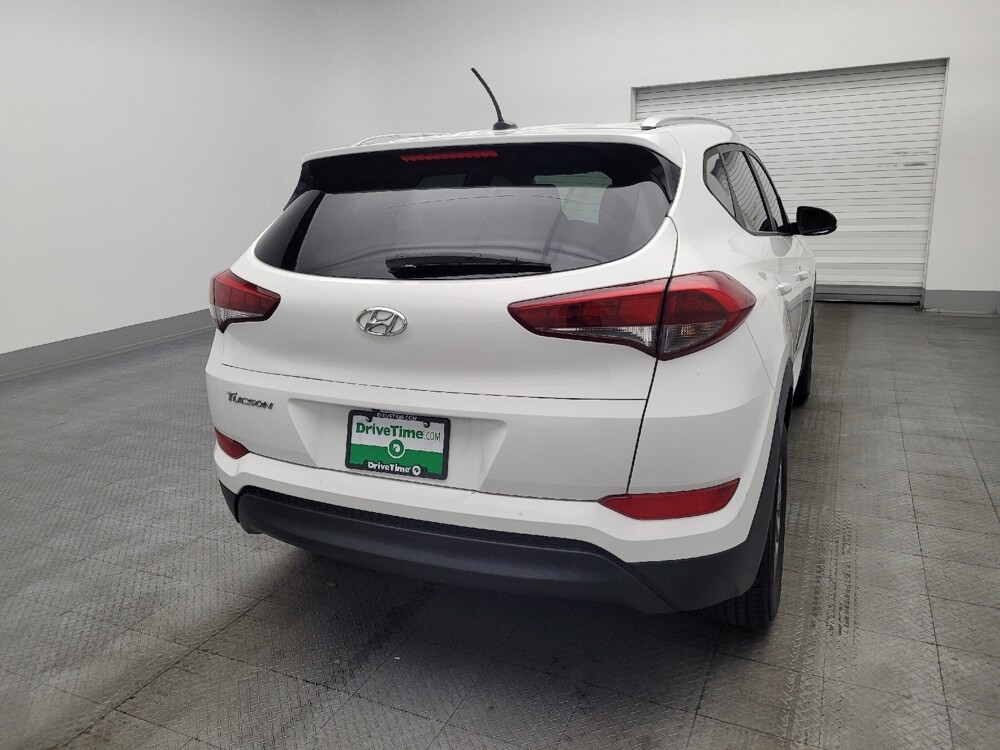 2017 Hyundai Tucson in Lauderdale Lakes, FL 33313 - 18112695 7