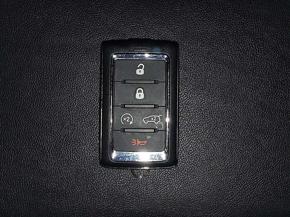 2022 Jeep Grand Cherokee in Orlando, FL 32808 - 18112696 32