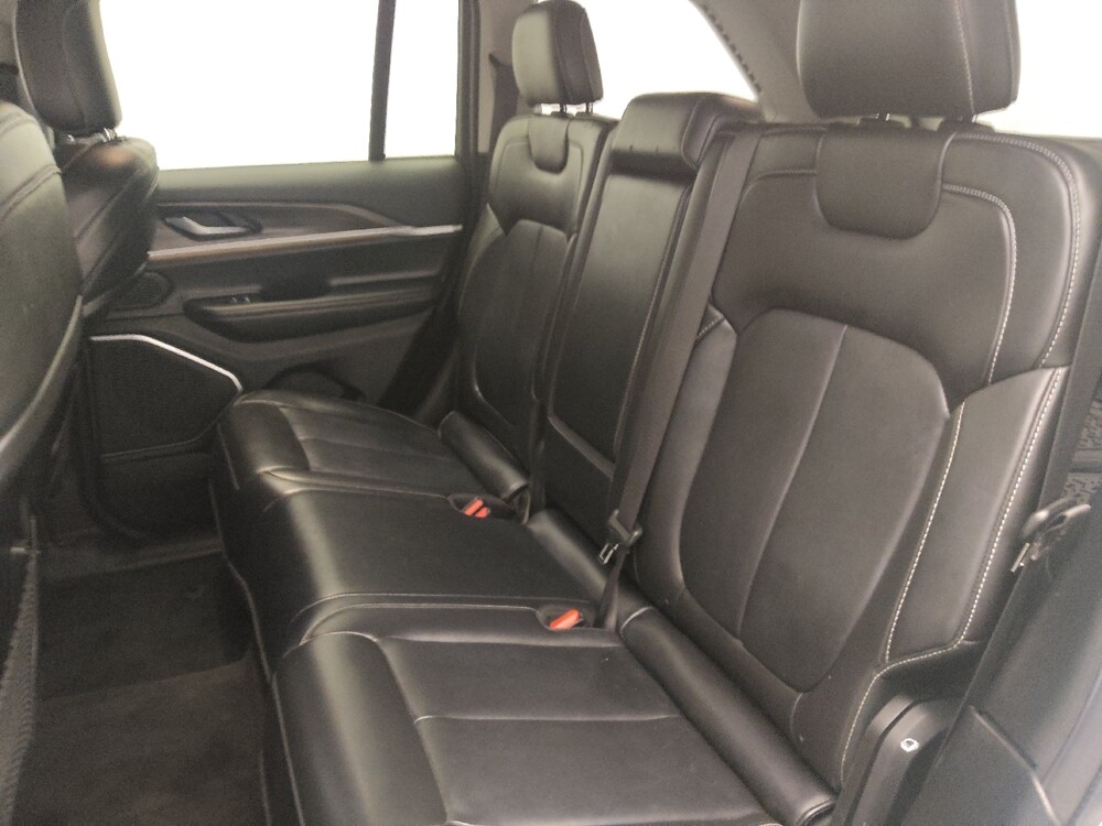 2022 Jeep Grand Cherokee in Orlando, FL 32808 - 18112696 18