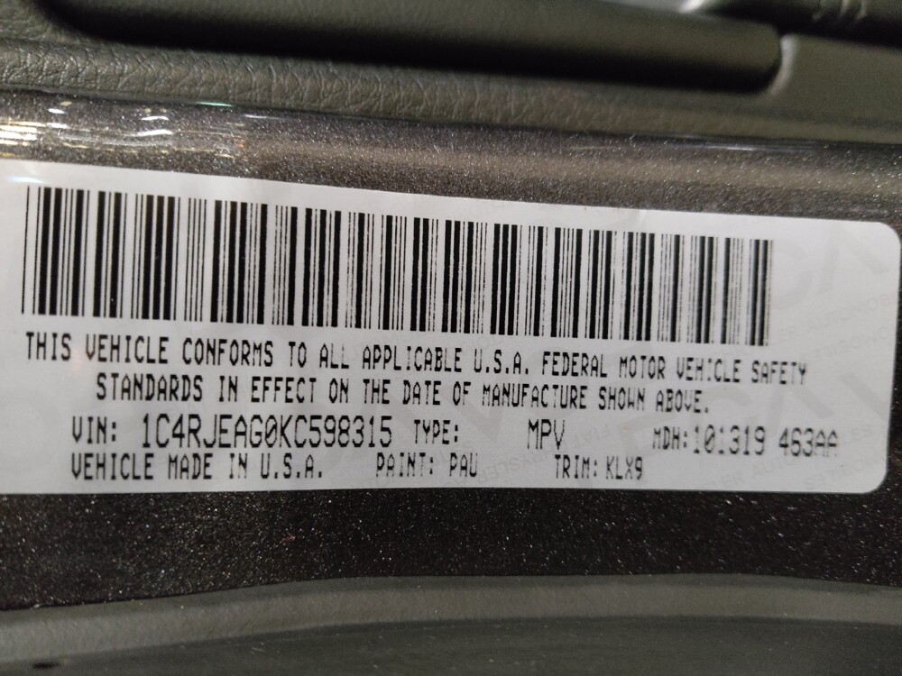 2019 Jeep Grand Cherokee in Jacksonville, FL 32210 - 18112699 33