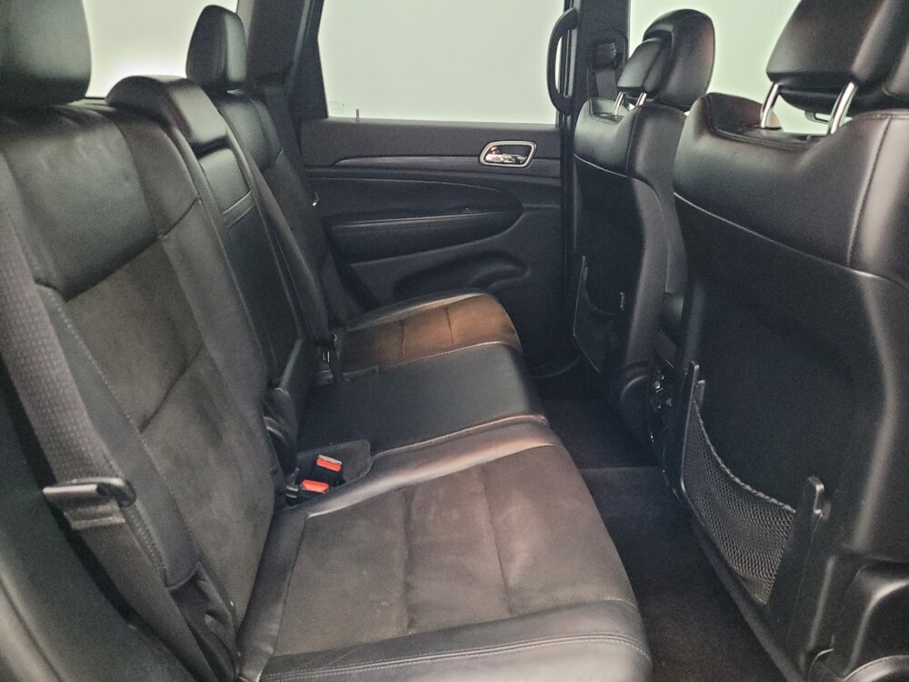 2019 Jeep Grand Cherokee in Jacksonville, FL 32210 - 18112699 19