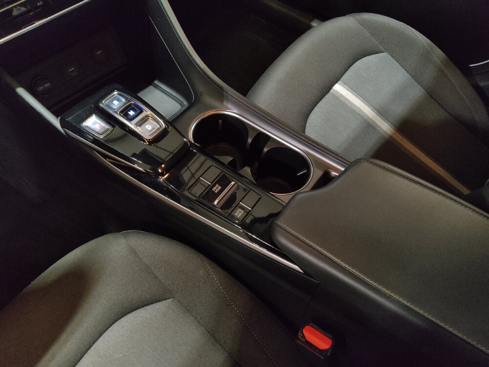 2020 Hyundai Sonata in Raleigh, NC 27604 - 18112701 26