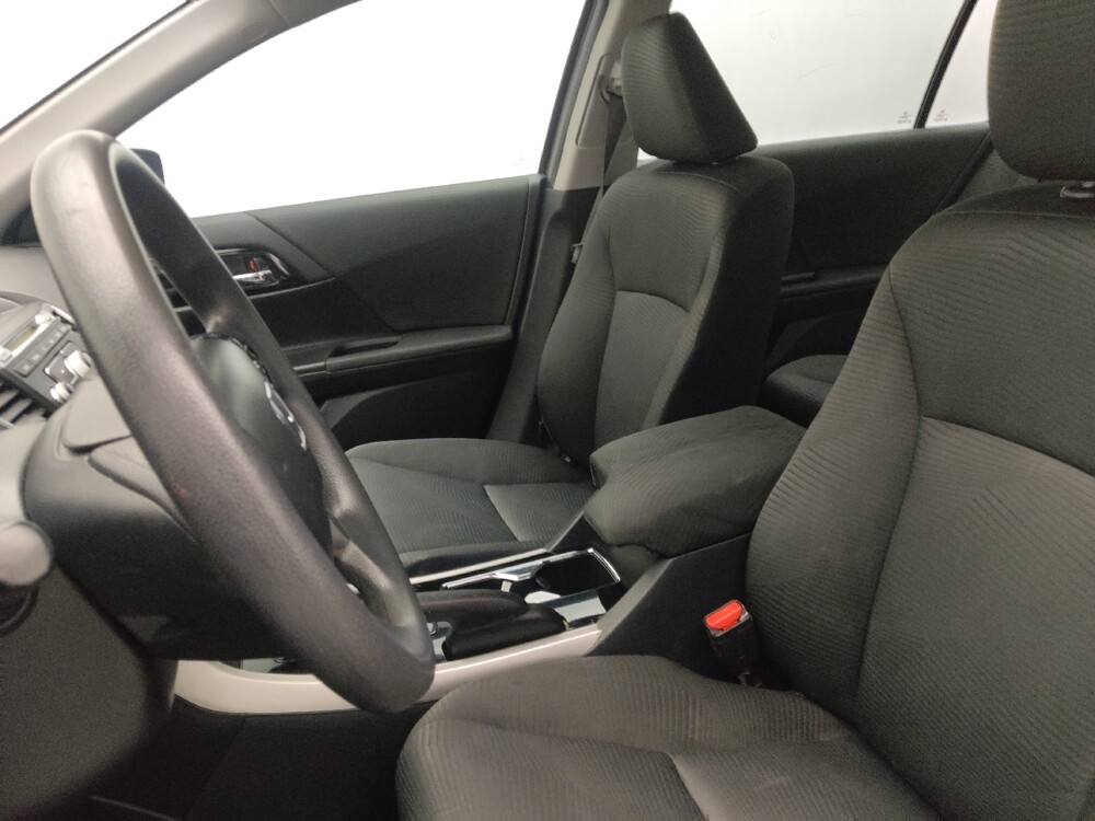 2016 Honda Accord in Gainesville, FL 32609 - 18112715 17