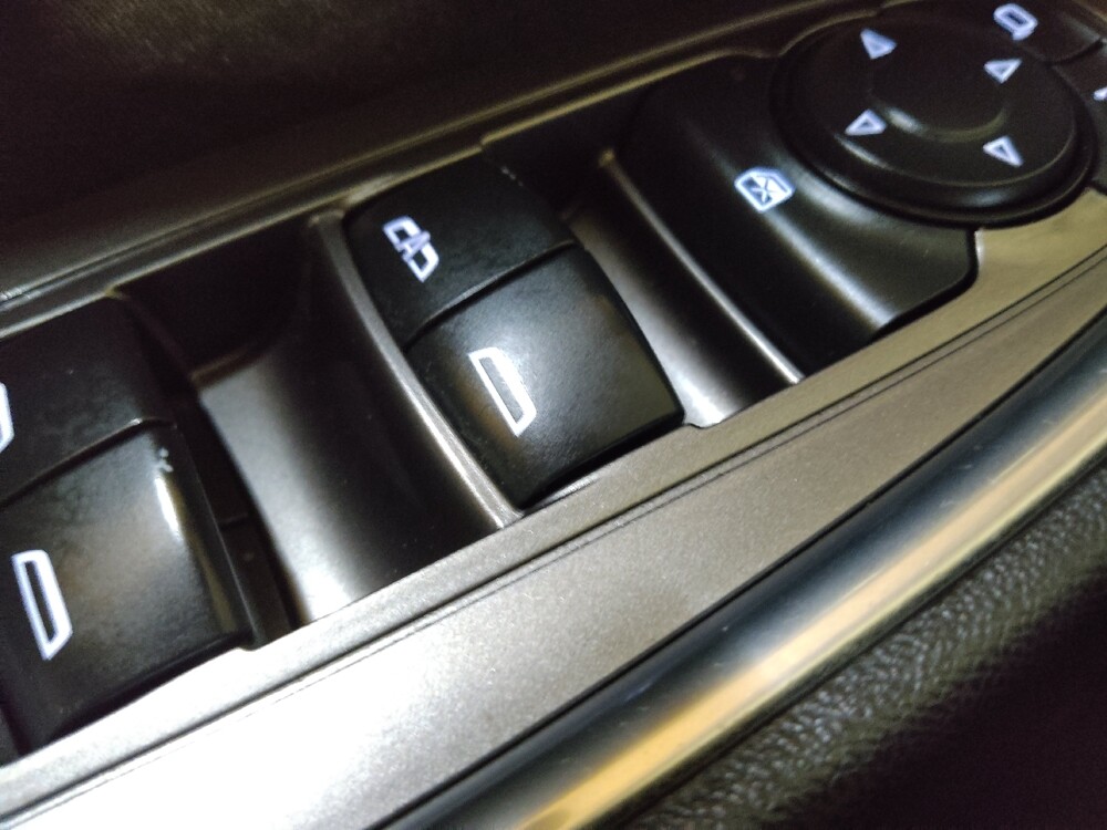 2021 Chevrolet Malibu in Raleigh, NC 27604 - 18112728 27