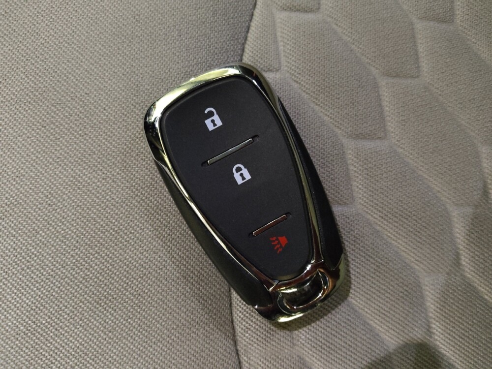 2021 Chevrolet Equinox in Charleston, SC 29414 - 18112730 32