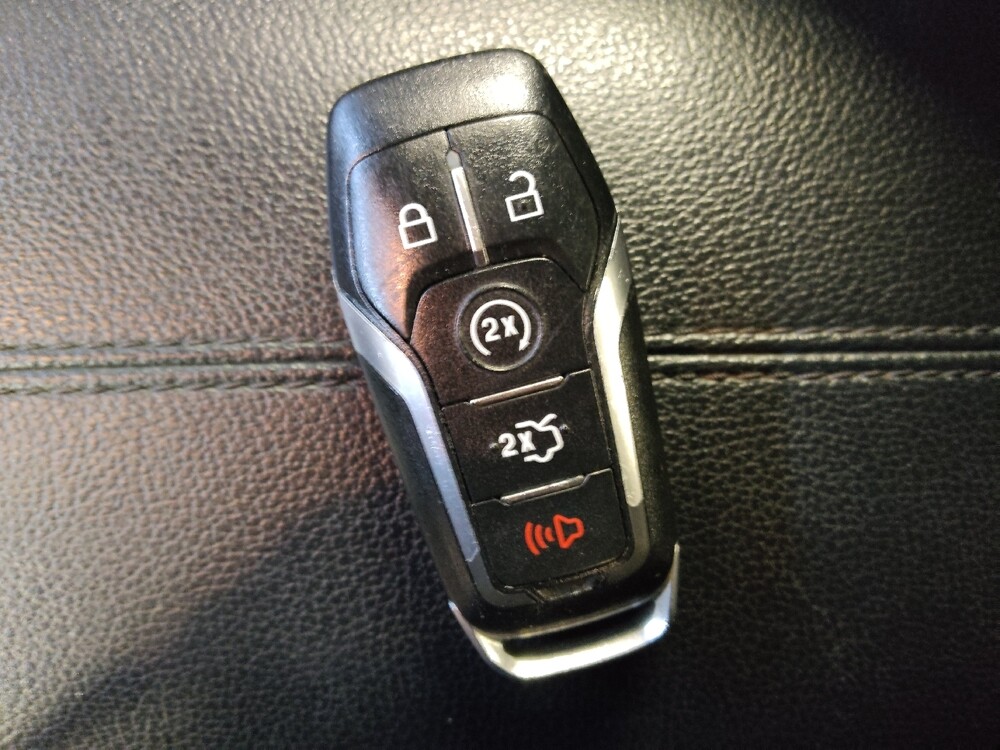 2015 Ford Mustang in Greenville, SC 29607 - 18112734 31