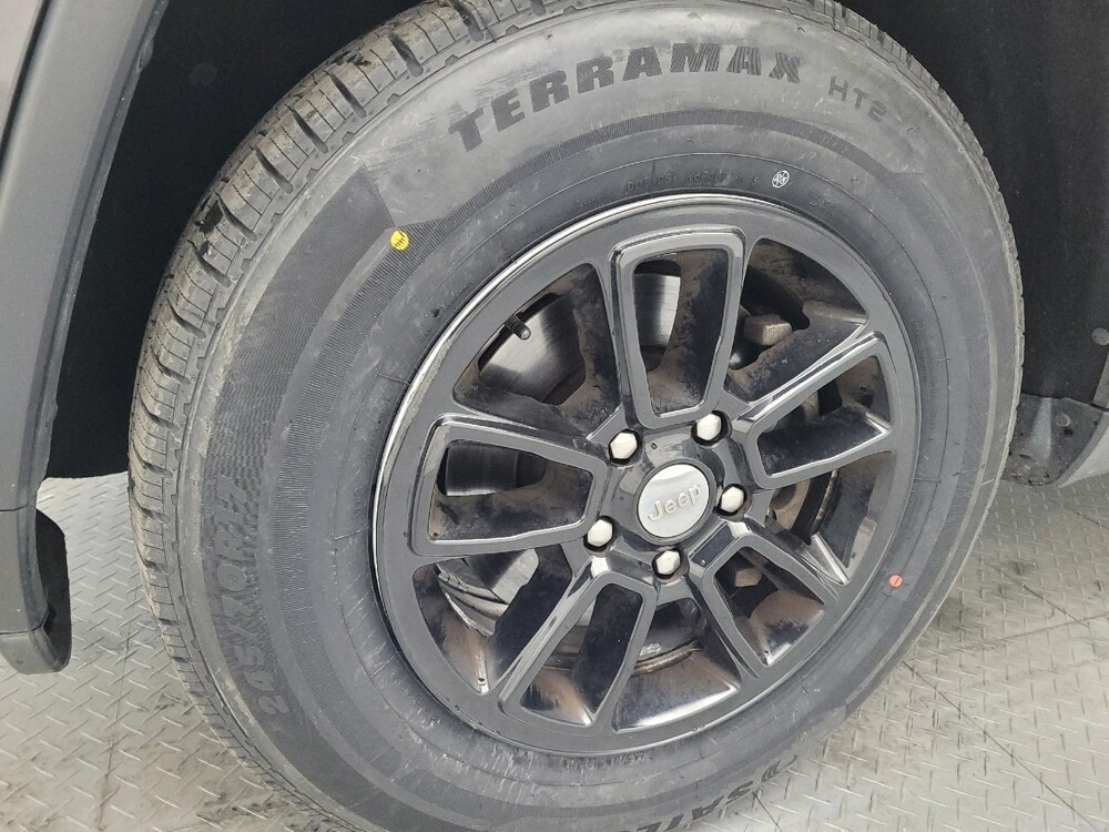 2019 Jeep Grand Cherokee in Columbia, SC 29210 - 18112738 31