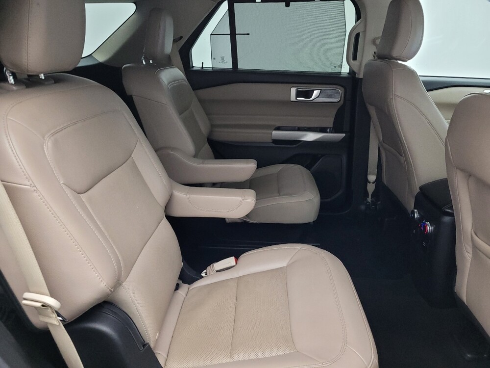 2022 Ford Explorer in Columbia, SC 29210 - 18112740 19