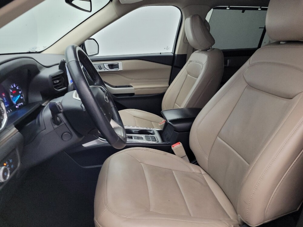 2022 Ford Explorer in Columbia, SC 29210 - 18112740 17
