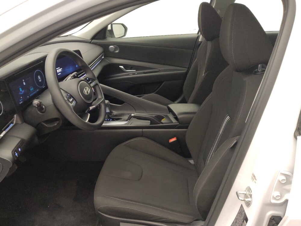 2024 Hyundai Elantra in Houston, TX 77034 - 18112773 17
