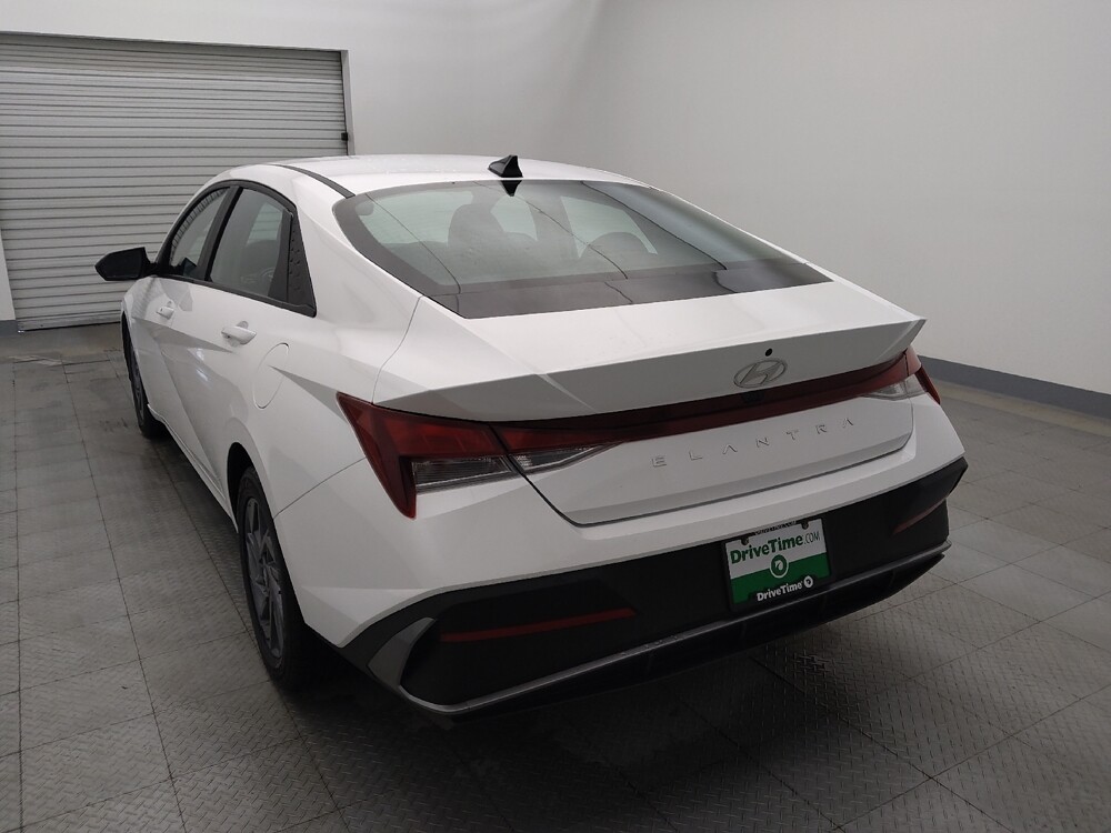 2024 Hyundai Elantra in Houston, TX 77034 - 18112773 6
