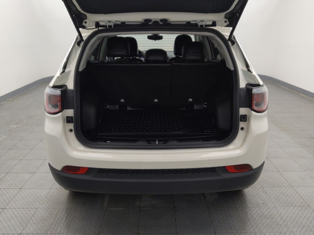 2019 Jeep Compass in Houston, TX 77060 - 18112780 29