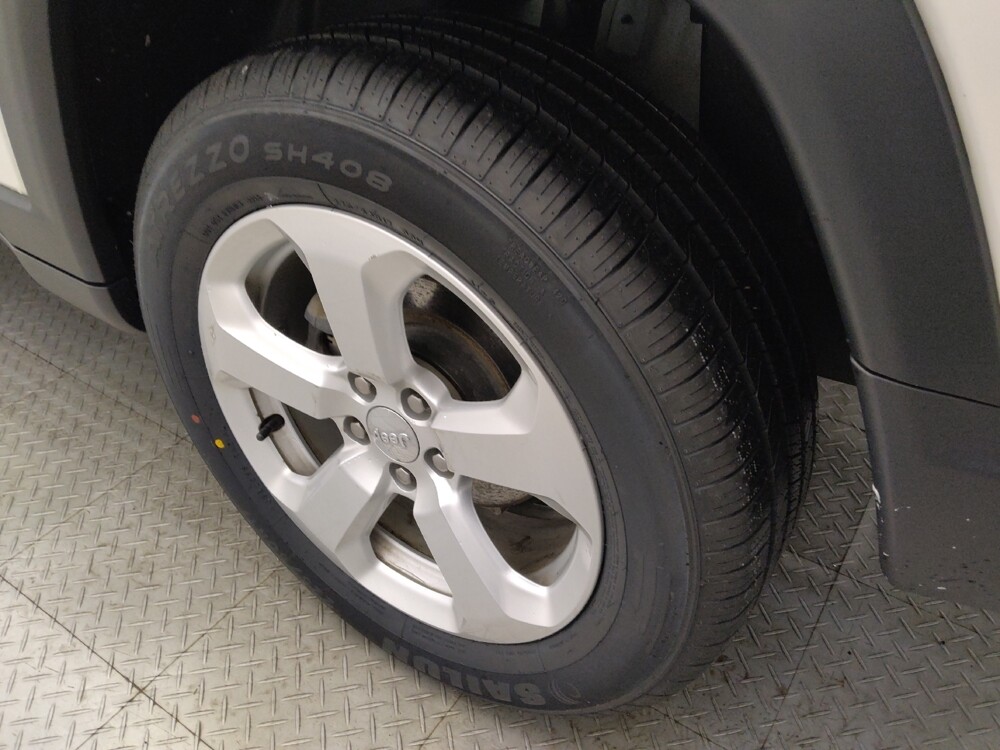 2019 Jeep Compass in Houston, TX 77060 - 18112780 31