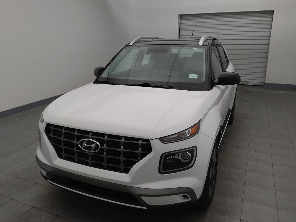 2023 Hyundai Venue in Live Oak, TX 78233 - 18112781 15
