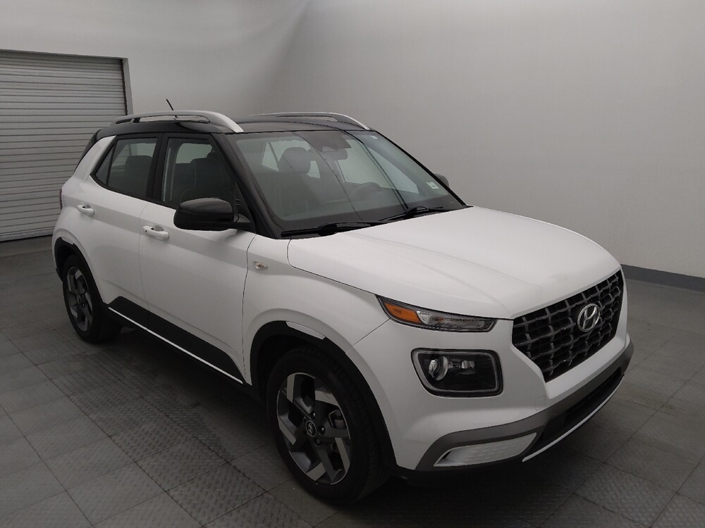 2023 Hyundai Venue in Live Oak, TX 78233 - 18112781 13