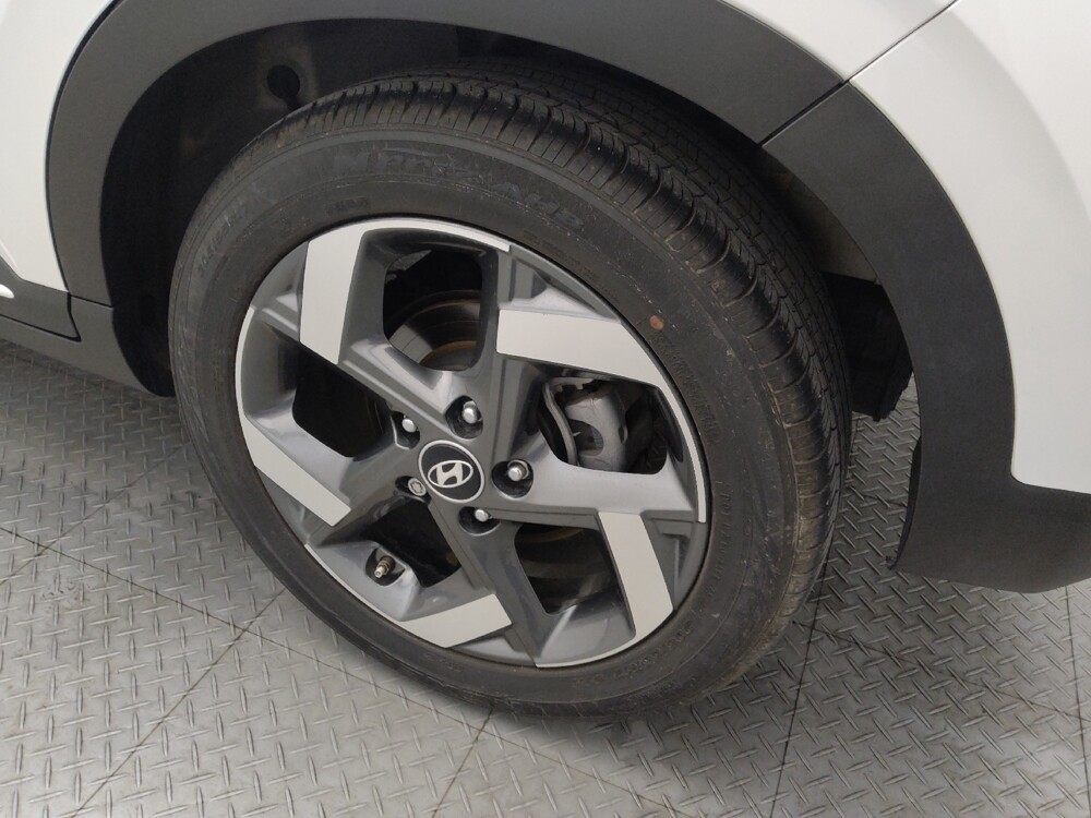 2023 Hyundai Venue in Live Oak, TX 78233 - 18112781 31