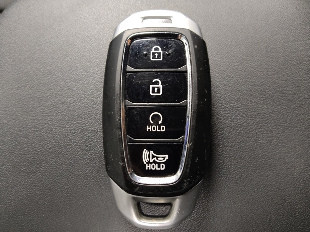 2023 Hyundai Venue in Live Oak, TX 78233 - 18112781 32