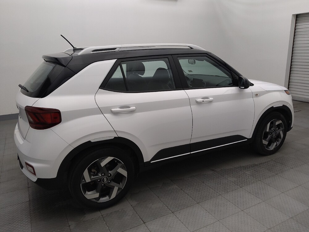 2023 Hyundai Venue in Live Oak, TX 78233 - 18112781 10