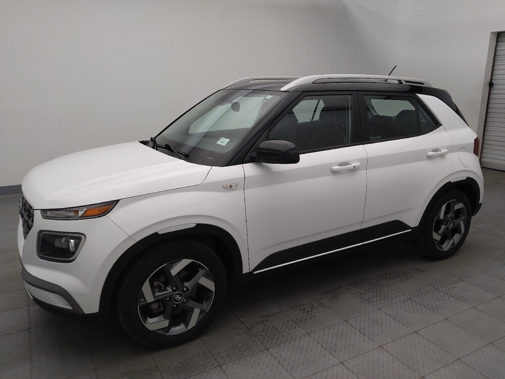 2023 Hyundai Venue in Live Oak, TX 78233 - 18112781 2